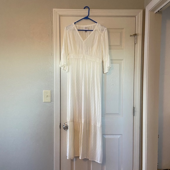 White Swiss Dot Maxi Dress - Picture 4 of 4